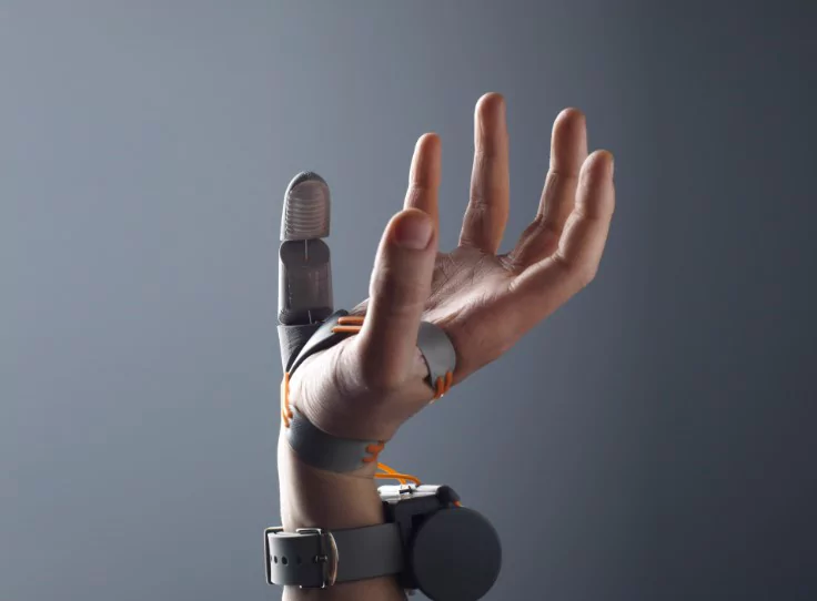 Enjeux robotique Main transformée